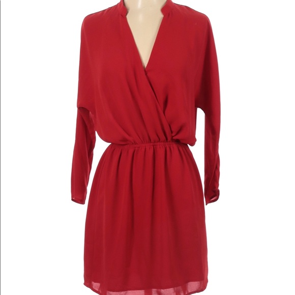 Red snap front dress with 3/4 length sleeves - Picture 2 of 3